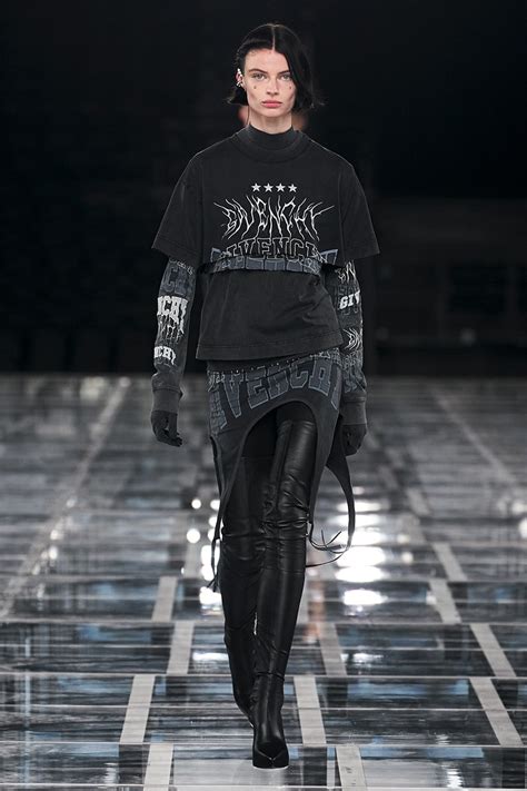 givenchy runway fall 2016|givenchy fashion week 2022.